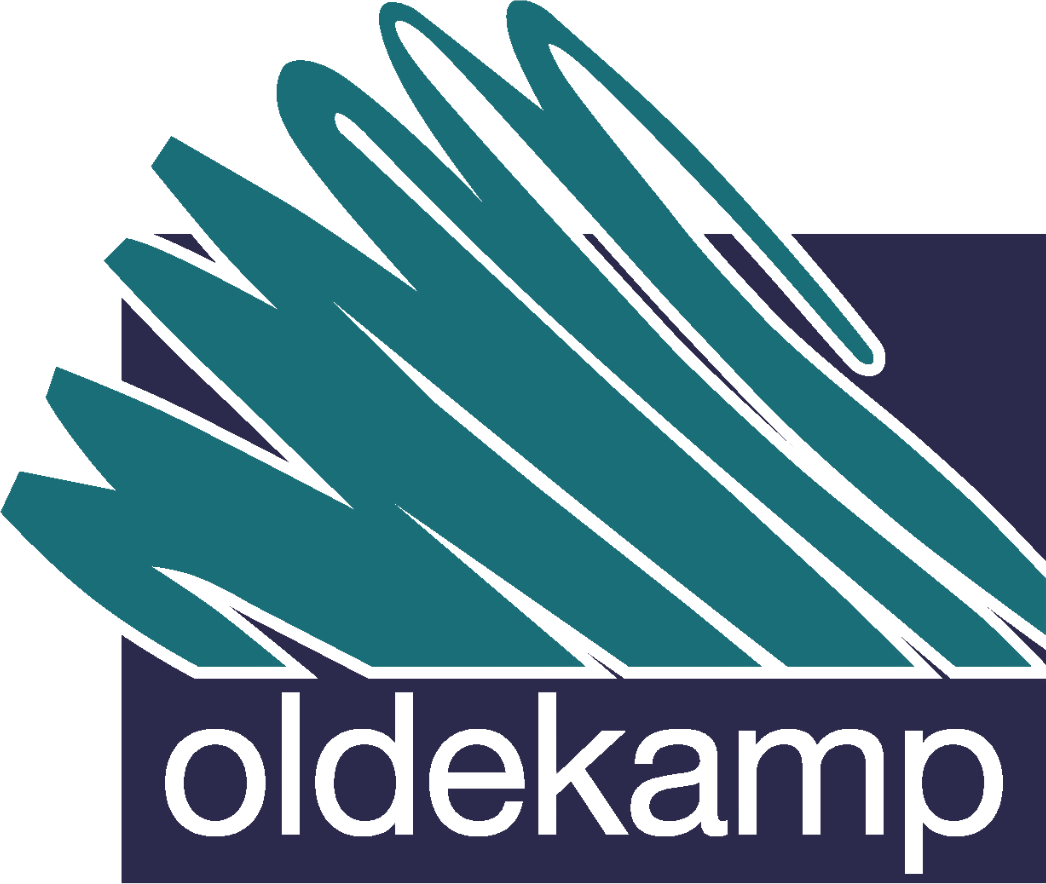 Das Bild zeigt das Logo von der Firma Oldekamp mit eine stilisierten, türkisfarbenen grafischen Element über dem Firmennamen, der in weißer Schrift auf einem dunkelblauen Hintergrund steht.